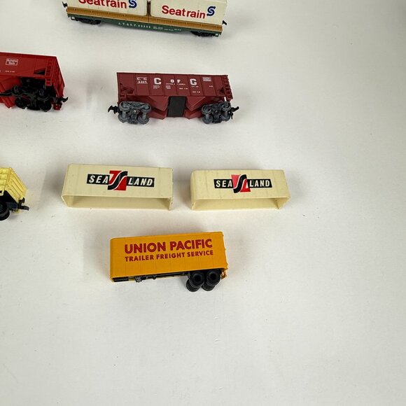 HO Scale Vintage 7 Train Cars , 3 Trailers Sea train Sea Land, Union Pacific - Picture 5 of 6